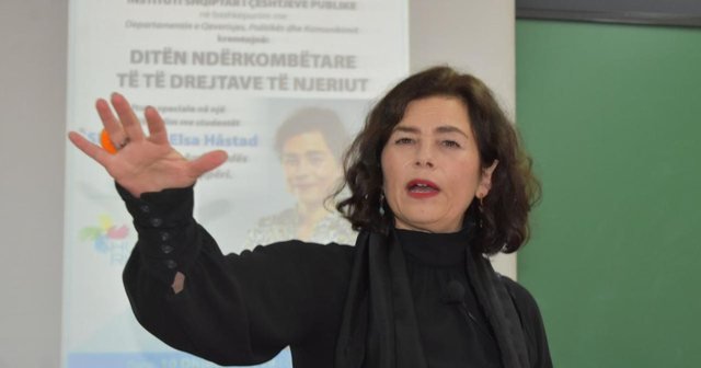 -640-0-39b94efe5b389012d8344254fef89640