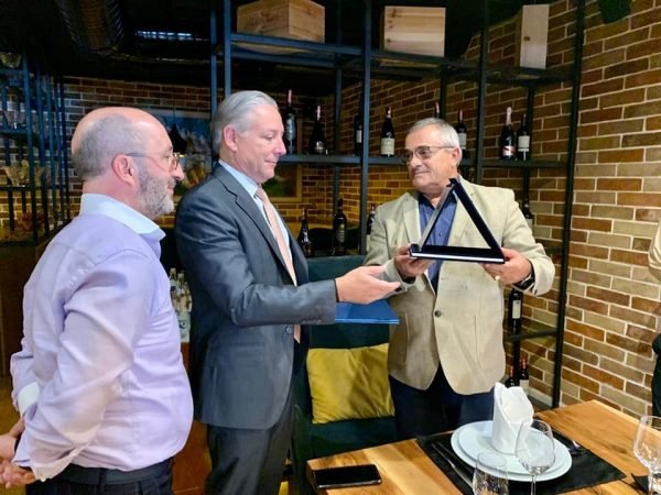 mcgonigal_neza_dekorimi-600x450-1