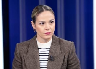 “Kjo frymë opozitare do të dalë në zgjedhje?”, Ola Xama: Asnjë media opozitare nuk e dha lajmin e djalit të Samir Manes