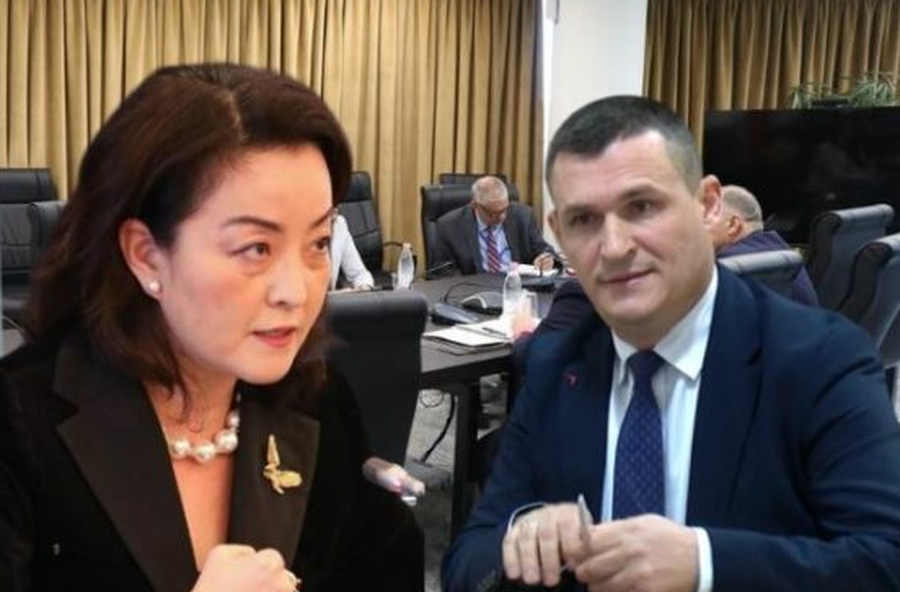 -900-0-1714742878xdfemi-841