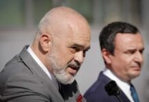Albin Kurti flet se si Edi Rama erdhi me avion privat dhe loboi për krijimin e Gjykatës Speciale, Edi Rama tallet me çorbën…