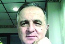 Kontestim i të vërtetës të imponuar zyrtarisht