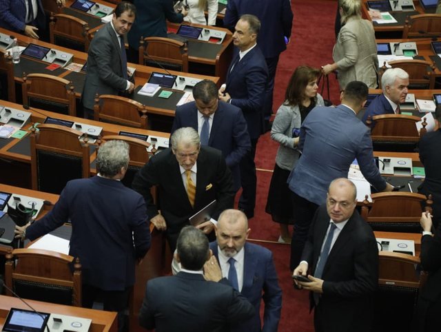 -640-0-1758735895xberishamulikuvend-988